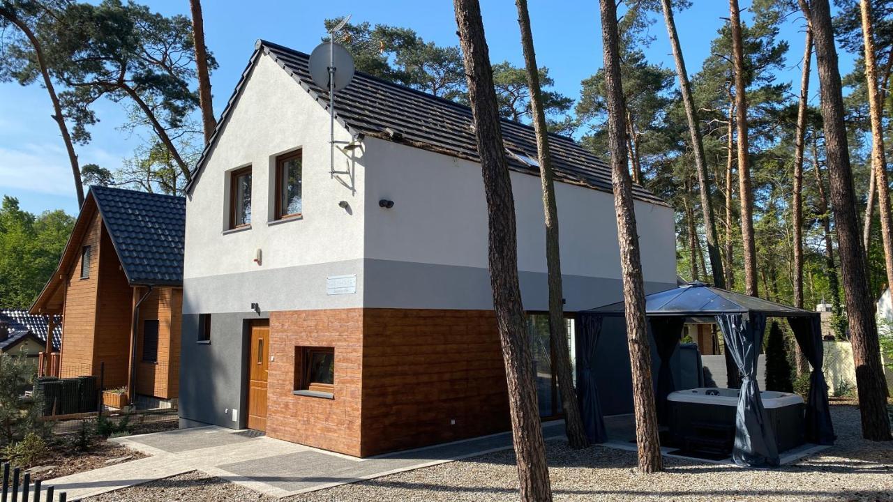 Grey House Villa Boszkowo Exterior photo
